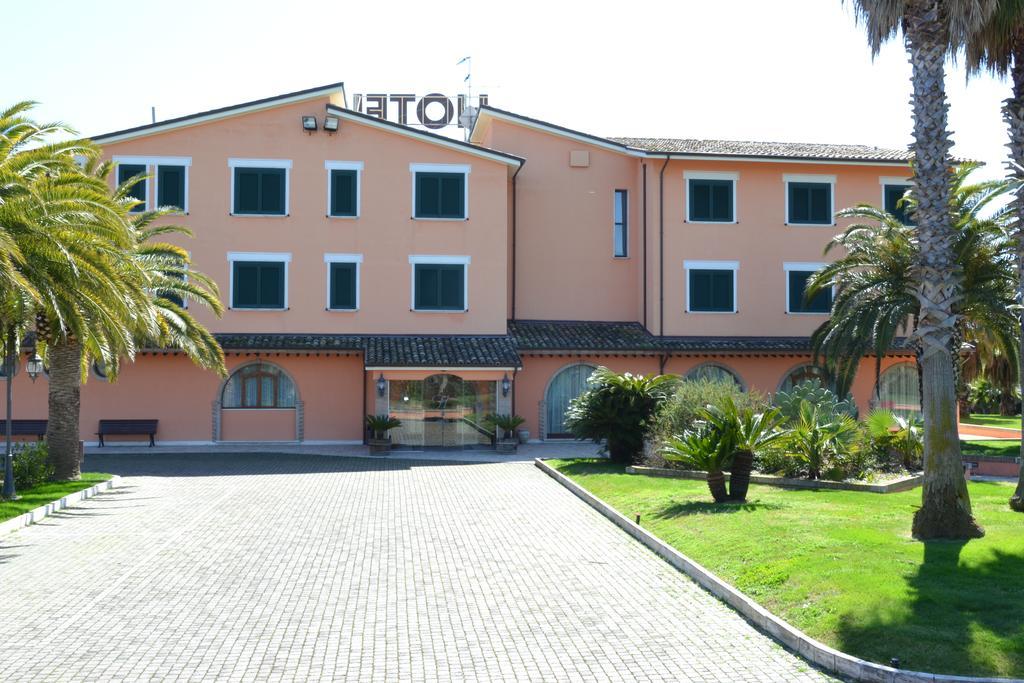 Villa Luigi Hotel & Restaurant Nuova Gestione Villa Rosa Di Martinsicuro 외부 사진