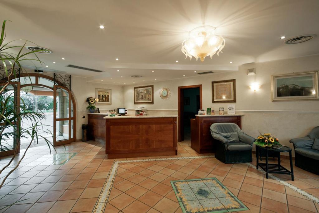 Villa Luigi Hotel & Restaurant Nuova Gestione Villa Rosa Di Martinsicuro 외부 사진