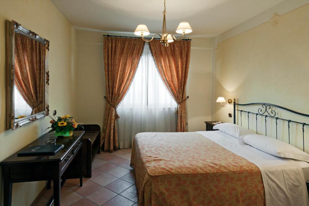 Villa Luigi Hotel & Restaurant Nuova Gestione Villa Rosa Di Martinsicuro 객실 사진