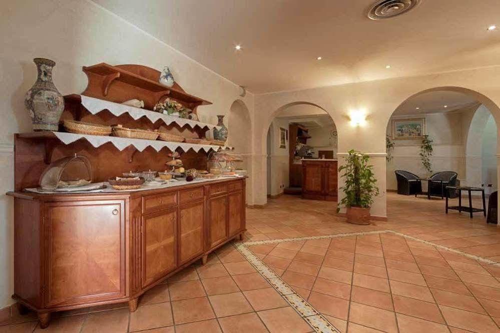 Villa Luigi Hotel & Restaurant Nuova Gestione Villa Rosa Di Martinsicuro 외부 사진